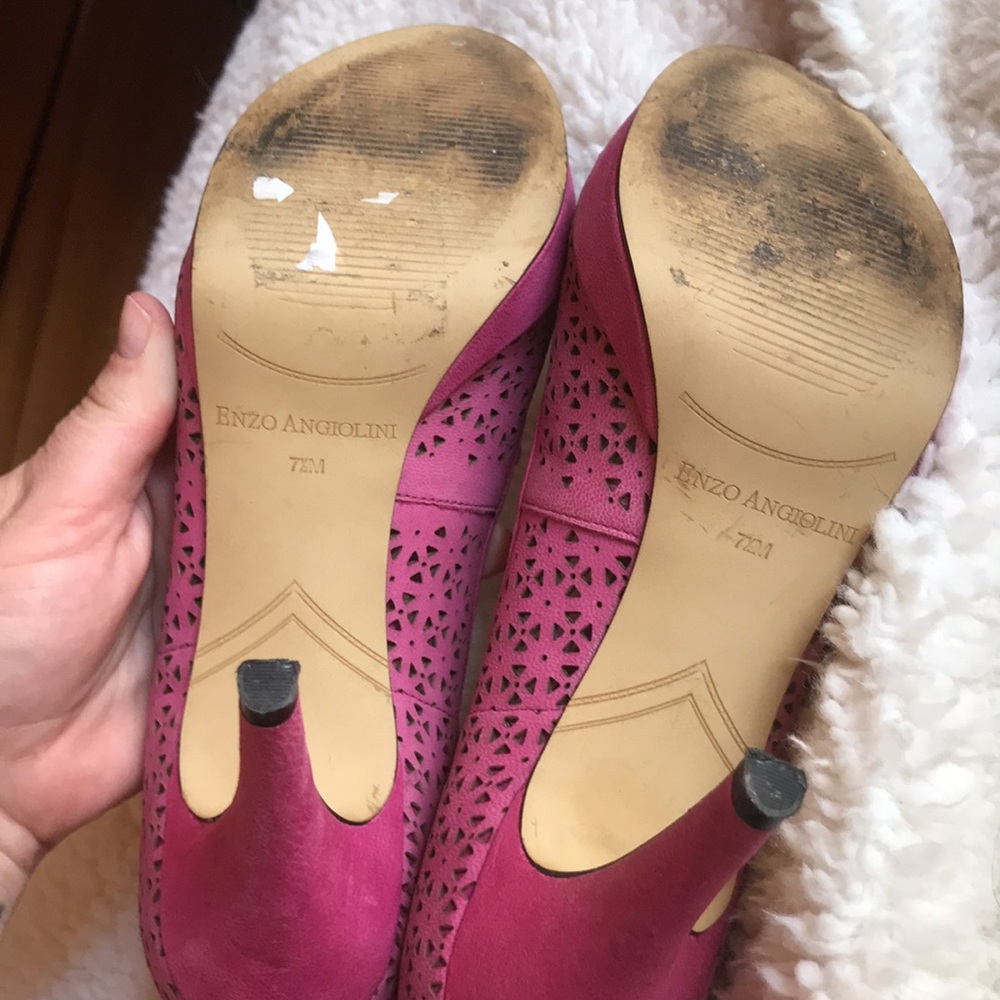 Enzo Angiolini size 7.5 pink cut out peep toe heels - Picture 3 of 6